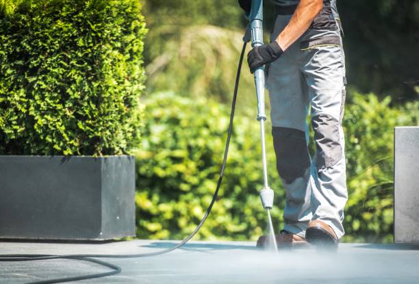 Professional Pressure Washing Services in Cedar Rapids, IA